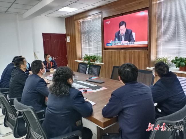 甘肃干部群众热议党的十九届六中全会精神：坚定信念开创富民兴陇新局面