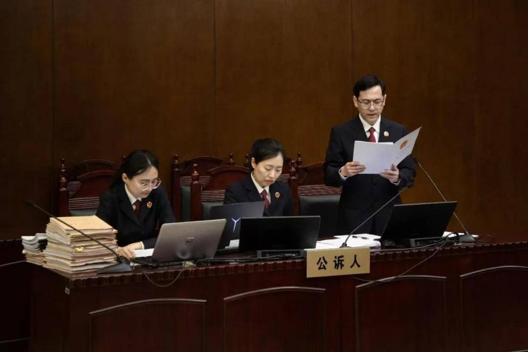 FOF基金操纵_怎么股票配资_操纵证券市场罪