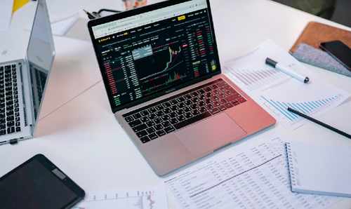 网络配资在线炒股配资自动化交易平台：创新之举与发展前景探讨？