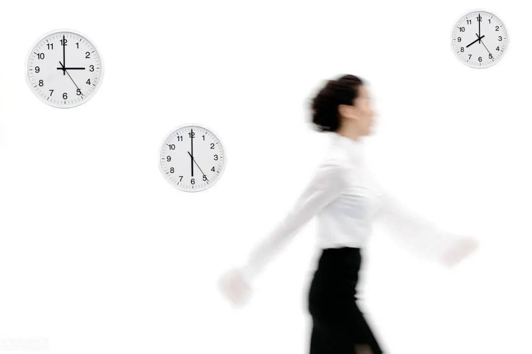 周定投vs月定投_定投频率选择_按月配资