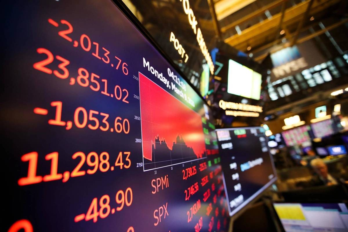 私募信贷风险_金融杠杆_贝莱德资金赎回限制