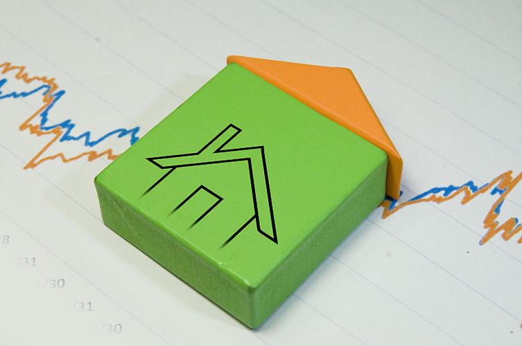 金融杠杆_贝莱德资金赎回限制_私募信贷风险